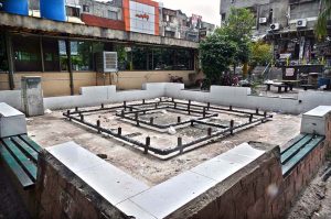 The out-of-order fountain at Karachi Company needs the attention of the concerned authorities.