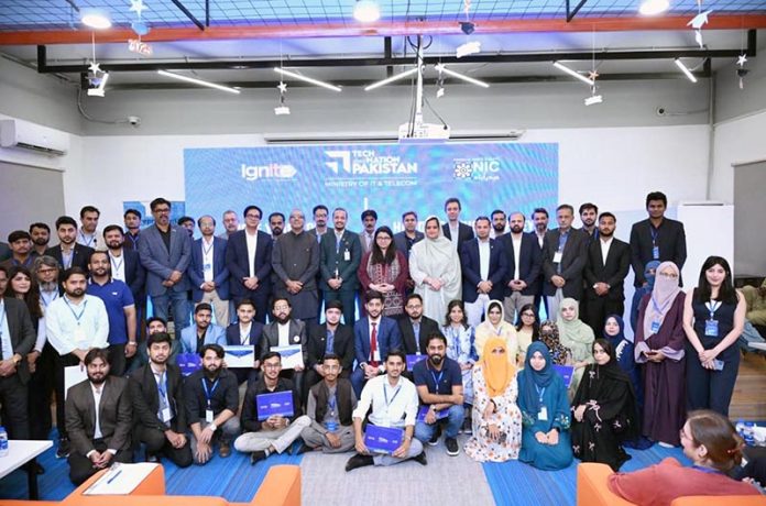Federal Minister for IT & Telecom Shaza Fatima Khawaja in a group photograph during visit the National Incubation Center (NIC) Hyderabad, to mark a significant milestone as NIC celebrated the graduation of 32 startups from its 4th and 5th cohorts alongside its third anniversary
