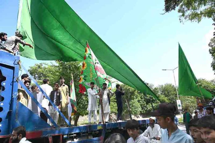 The Eid Milad Un Nabi (PBUH) procession on its way at G-7