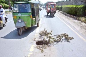 An open manhole on Jail Road poses a serious risk for commuters and pedestrians, highlighting the need for timely safety measures to prevent mishaps