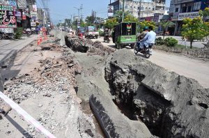 An abandoned digging site for a sewage pipe project on Saidpur Road, a matter requiring urgent attention from the concerned authorities.