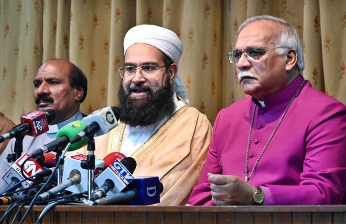 Chairman Pakistan Ulema Council Hafiz Muhammad Tahir Ashrafi addressing a press conference at Central Cathedral Church, Waris Road