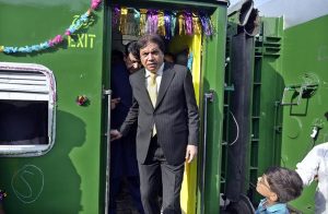 Federal Minister for Railways, Muhammad Hanif Abbasi cutting ribbon to inaugurate new rake of railcar at Rawalpindi Railway Station