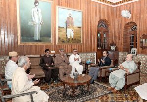 Chairman PPP Bilawal Bhutto Zardari offers Fateha with Nawabzada Amir Bakhsh Khan Bhutto over the demise of former Sindh Governor, late Sardar Mumtaz Ali Khan Bhutto.