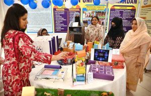 Women visitors browse stalls and take interest in beautiful handicrafts during Education Expo 2025 at Shiraz Arena.