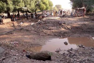 Recently, after two heavy floods in the River Chenab in Chiniot, the road networks have been destroyed, causing people to face difficulties in reaching their destinations.