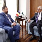 Ambassador of Romania, Dan Stoenescu calls on Minister for Defence, Khawaja Muhammad Asif