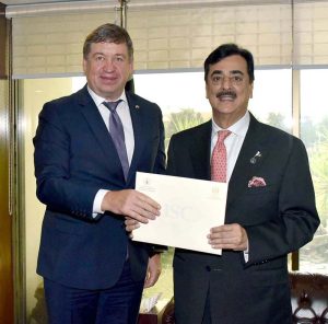 Chairman Senate, Syed Yousaf Raza Gilani, presenting a formal invitation to Ambassador of European Union (EU), Mr. Raimundas Karoblis, for the participation of European Union Parliamentary Speakers in the upcoming Inter-Parliamentary Speakers’ Conference (ISC)to be held in Islamabad from 11-12 November.
