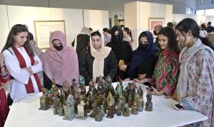 Ambassador of Japan to Pakistan, Akamatsu Shuichi, cuts the ribbon to inaugurate the exhibition “Remains of Ruins” showcasing sculptures, paintings, and ceramic works of renowned artist Ustad Bashir Ahmad at Sir Syed Art Gallery, organized by Silk Road Culture Center in honour of the victims of Hiroshima and Nagasaki.