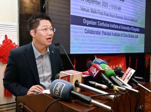 Director of Political and Press Office, Li Haoteng, addresses participants during the Confucius Day Celebrations and Mid-Autumn Festival commemorations organized by the Confucius Institute at the University of Sargodha.