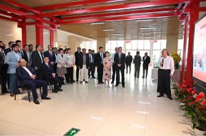 President Asif Ali Zardari being briefed on the academic and cultural role of Kashgar University