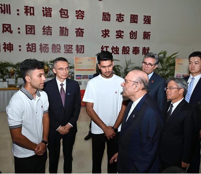 President Asif Ali Zardari interacting with Pakistani students at Kashgar University