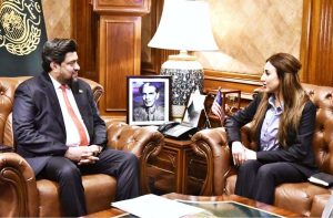 Sindh Governor Kamran Tessori exchanging views with US Charge d’affaires Ms. Natalie Ashton during meeting at Governor House.