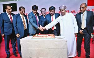 Chinese Consul General Yang Yundong, Sindh Chief Minister Syed Murad Ali Shah, Sindh Governor Kamran Tessori and diplomats cutting a cake during reception to mark the 76th anniversary of the founding of the People’s Republic of China.