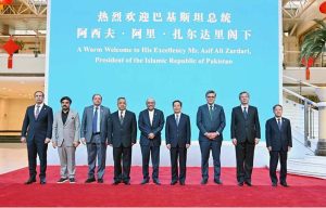 President Asif Ali Zardari met Chen Xiaojiang, Communist Party Secretary of the Xinjiang Uyghur Autonomous Region. Governor Xinjiang Erkin Tuniyaz was also present on the occasion