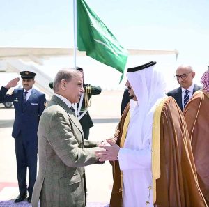 Deputy Governor of Riyadh, Muhammad bin Abdulrahman bin Abdulaziz welcomes Prime Minister Muhammad Shehbaz Sharif at the King Khalid Airport, as he arrives in Riyadh for his official visit of the Kingdom of Saudi Arabia