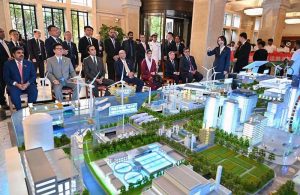 President Asif Ali Zardari, accompanied by First Lady Bibi Aseefa Bhutto Zardari, Chairman PPP Bilawal Bhutto Zardari, and members of the delegation, attending a briefing at Shanghai Electric.