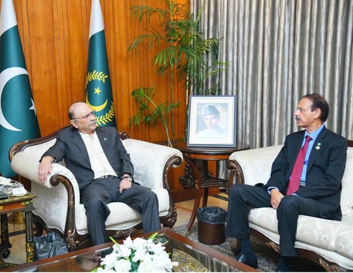 Auditor General of Pakistan, Mr. Muhammad Ajmal Gondal, paying a farewell call on President Asif Ali Zardari at Aiwan-e-Sadr