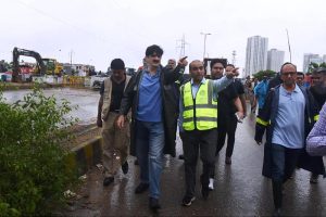 Sindh Chief Minister Syed Murad Ali Shah, accompanied by provincial ministers, inspects the Lyari River flowing at peak levels near the Machhar Colony section of the Lyari Expressway