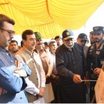 Gilani visits flood relief camps in Shujabad, promises full rehabilitation