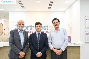 Pak Consul General visits Northwest clinic; appreciates quality treatment services