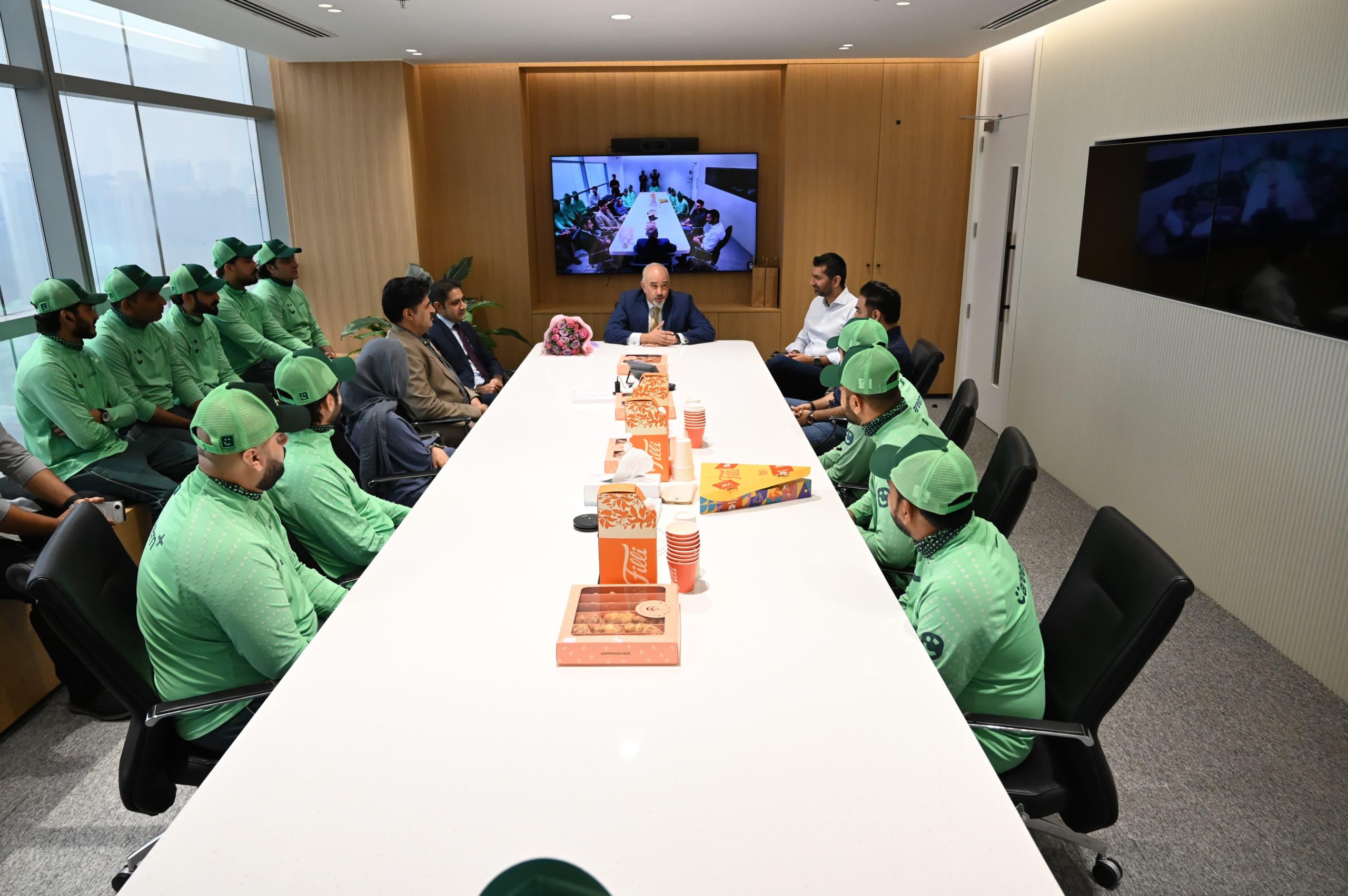 Ambassador Tirmizi meets Careem Captains in Dubai; lauds their contributions