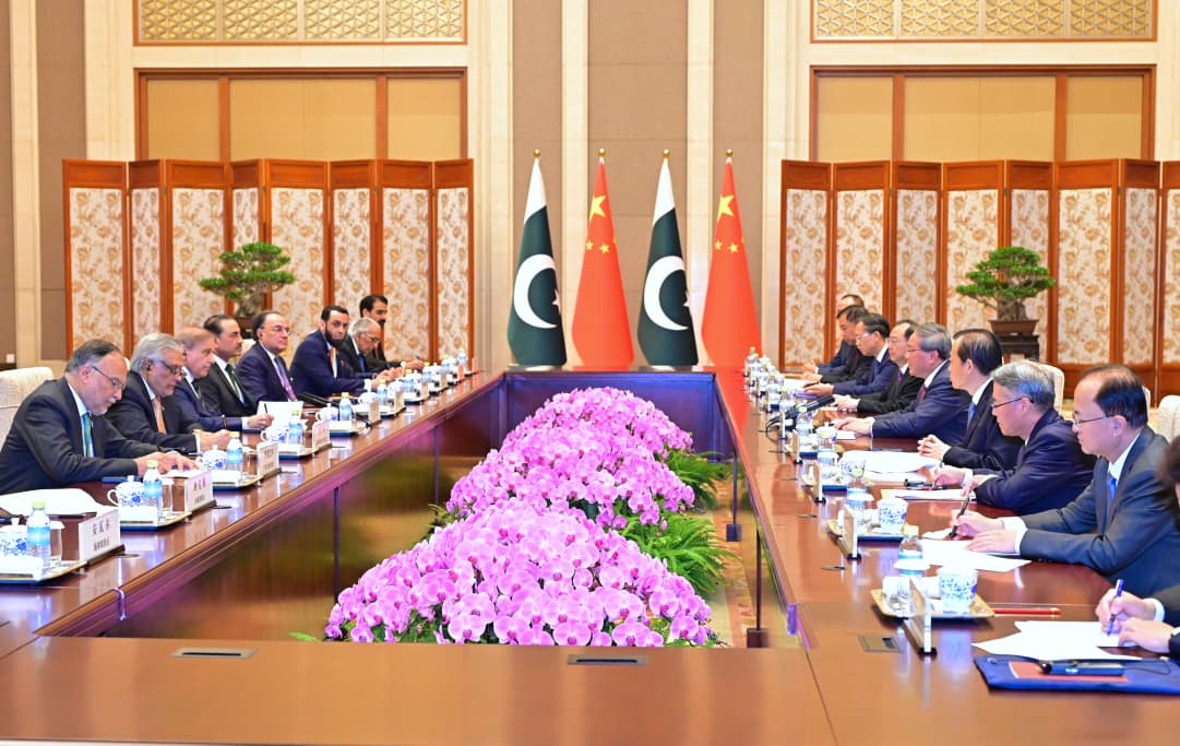 Pakistan, China agree to continue working closely for upgraded CPEC-II