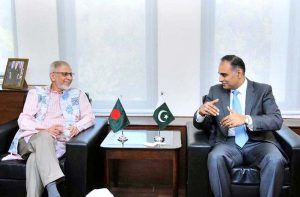 H.E. Anisuzzaman Chowdhury, Special Assistant (State Minister, Ministry of Finance) to the Honorable Chief Adviser of Government of Bangladesh, paid a courtesy call on the Minister of State for Finance and Railways, Bilal Azhar Kayani at the Ministry of Finance. APP/TZD