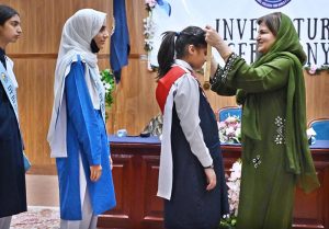 Parliamentary Secretary, Ministry of Federal Education and Professional Training, Ms. Farah Naz Akbar, confers medals to the newly elected office bearers during investiture ceremony of Student Council 2025-26 of Islamabad Model College for Girls I-10/4