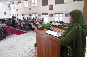 Parliamentary Secretary, Ministry of Federal Education and Professional Training, Ms. Farah Naz Akbar, confers medals to the newly elected office bearers during investiture ceremony of Student Council 2025-26 of Islamabad Model College for Girls I-10/4