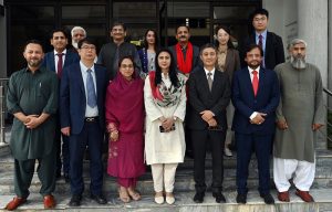 Director News APP, Shumaila Andleeb, presenting a souvenir to Mr. Gao Anming, Editor-in-Chief of China International Communications Group (CICG), during the visit of a delegation from the Academy of Contemporary China & World Studies (ACCWS) to the Associated Press of Pakistan (APP) Headquarters.
