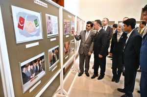 Minister of State for Culture and Heritage Huzaifa Rehman alongwith Turkish Ambassador to Pakistan Dr. Irfan Neziroglu cutting ribbon to launch Art & Photography Exhibition titled “Common Heroes of Pakistan & Türkiye” at PNCA.