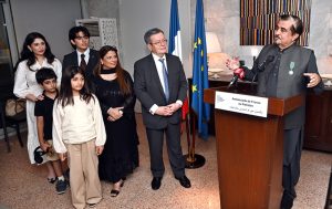 Syed Jamal Shah, a prominent figure in Pakistan’s art and culture, speaks after receiving the Chevalier de l’Ordre des Arts et des Lettres from France during a ceremony at the French Ambassador’s residence in Islamabad, attended by diplomats, artists, and cultural figures.