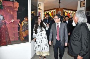 Chinese Consul General Zhao Shiren being briefed about Pakistan’s centuries-old puppetry traditions at Rafi Peer Museum last late night