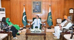 Acting President Syed Yousuf Raza Gilani meeting with Senator Gurdeep Singh, Senator Asad Qasim, Senator Sardar Muhammad Umer Gorgaij, Senator Falak Naz Chitrali and former MNA Ms. Maiza Hameed at Aiwan-e-Sadr.