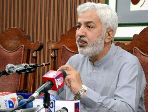 President Pakistan Hockey Federation Mir Tariq Hussain Bugti addressing a press conference at Press Club.