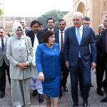 Speaker of the Grand National Assembly of Türkiye, Professor Dr. Numan Kurtulmuş, and Speaker of the National Assembly of the Republic of Azerbaijan, Ms. Sahiba Gafarova, along with their parliamentary delegations, visited the shrine of Pakistan’s national poet, Allama Muhammad Iqbal. Speaker of the Punjab Assembly Malik Muhammad Ahmad Khan and other dignitaries were also present on the occasion