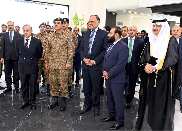 Prime Minister Muhammad Shehbaz Sharif, Field Marshal Syed Asim Munir Chief of Army Staff and Federal Ministers visiting newly upgraded Geoscience Advanced Research Laboratories (GARL)