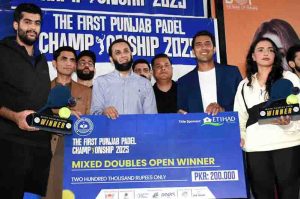 Federal Minister for Information and Broadcasting, Attaullah Tarar, presenting prizes to the winning players during the closing ceremony of the First Punjab Padel Championship 2025, organized by the Punjab Padel Association at the Fifth Generation Sports Complex