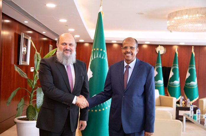 Federal Minister for Commerce Jam Kamal Khan shakes hands with Chairperson of the African Union Commission, Mahmoud Ali Youssouf, during their meeting on the sidelines of the “Made in Pakistan” Single Country Exhibition in Addis Ababa