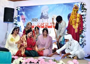 Students perform tableau during Waris Shah Conference arranged under the auspices of Faculty of Arts and Humanities, at University of Agriculture Faisalabad (UAF).