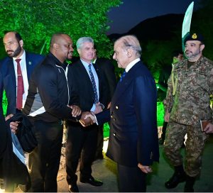 Prime Minister Muhammad Shehbaz Sharif interacts with the management and players of South African Cricket team