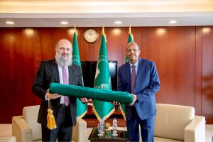 Federal Minister for Commerce Jam Kamal Khan shakes hands with Chairperson of the African Union Commission, Mahmoud Ali Youssouf, during their meeting on the sidelines of the “Made in Pakistan” Single Country Exhibition in Addis Ababa