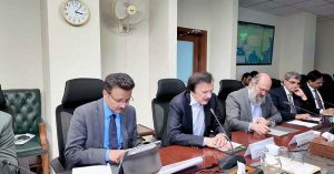 Federal Minister for Commerce Jam Kamal Khan and Special Assistant to the Prime Minister on Industries Haroon Akhtar Khan co-chair a high-level meeting with PAAPAM and PAMA delegations to discuss automotive policy, regulation of used car imports and facilitation of local industry.