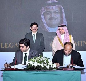 CEO Trident Energy Pvt. Ltd., Mr Habil Ahmed Khan, and K-Electric CEO, Mr Moonis Abdullah Alvi, sign an MoU at CM House to establish hybrid solar and wind power plants, in the presence of Sindh Chief Minister Syed Murad Ali Shah and His Highness Prince Mansour bin Mohammad bin Saad Al Saud.