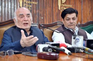 Former Governor Khyber Pakhtunkhwa Masood Kausar addressing a press conference at Press Club
