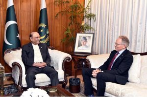 President Asif Ali Zardari with outgoing Australian High Commissioner Mr. Neil Hawkins, who paid a farewell call at Aiwan-e-Sadr