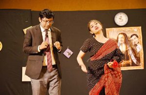 Artists perform on the stage drama “Hik charyou” during closing ceremony of Hyderabad theater festival organized by arts council of Pakistan at Sindh Museum.