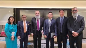 Federal Minister for Commerce, Jam Kamal Khan with the President of Amazon Web Services (AWS) Malaysia— the delegation expressed interest in strengthening Pakistan’s startup ecosystem and exploring investment opportunities in digital innovation and entrepreneurship, while discussing a potential visit of AWS leadership to Pakistan.
