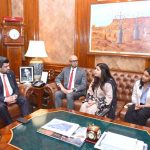 Sindh Governor Kamran Tessori meets with a delegation from Meta, led by Director Public Policy for South Asia, Sarim Aziz at Governor House.
